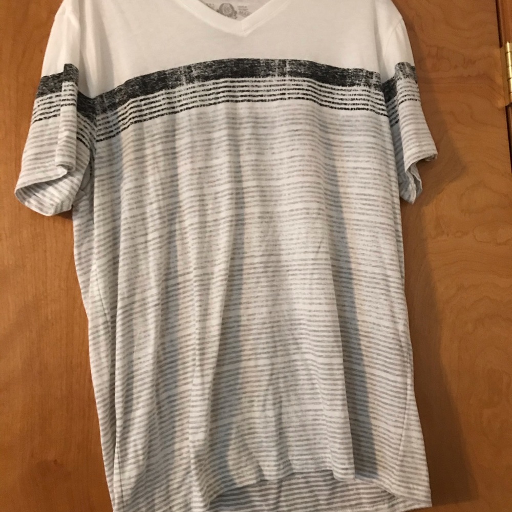 Gifted!   Men’s American Rag Brand Shirt.  Size L - Picture 2 of 3